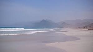 Al Mughsail Beach: 7 Motivi Straordinari per cui è una Spiaggia Incredibilmente Spettacolare in Oman